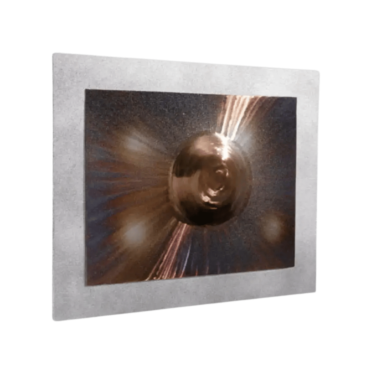 Rendu 3D haute définition de l'œuvre DARKSUN de Francisco Serrato par Bleu Reflet, illustrant la précision du jumeau numérique intégré au passeport Eternall Stories.